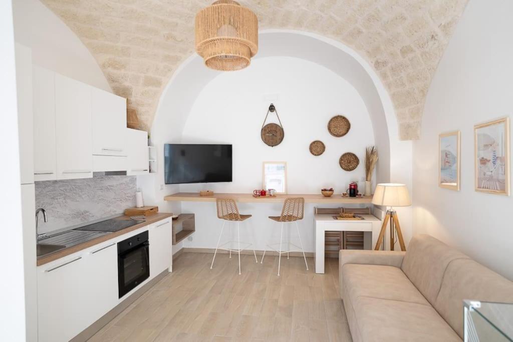 Adelmari Apartment *